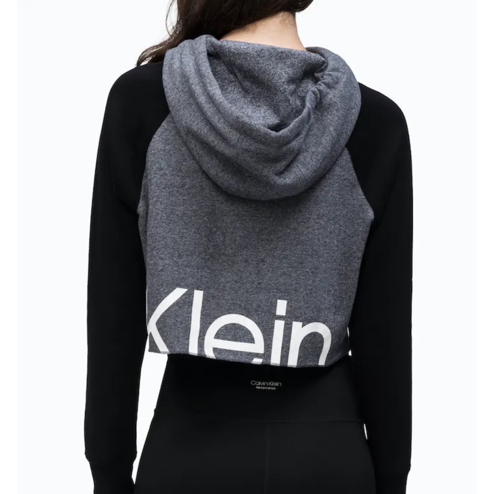 Calvin Klein cropped hoodie - Picture 2 of 8